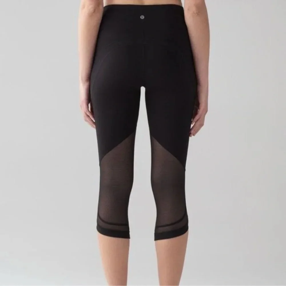 Lululemon Revitalize Crop (21